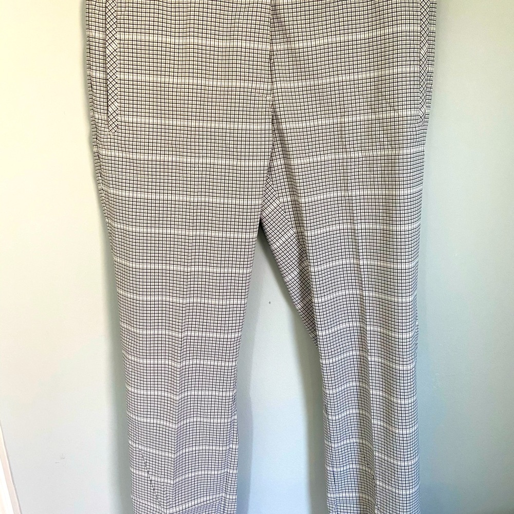 Women’s Nike Golf pants size 8.